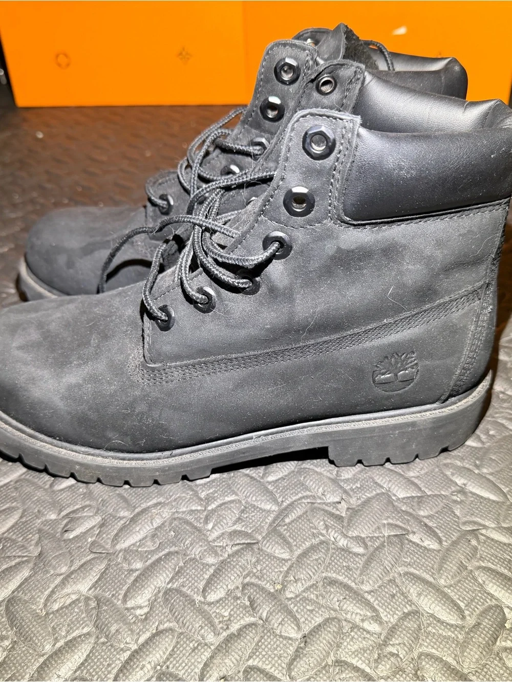 Timberland Boys Black Nubuck Lace-Up Boots No box  Worn 3 times